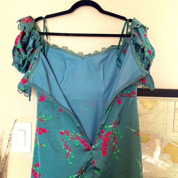 Selfie Leslie Off-Shoulder Dress - Picture 3 of 6